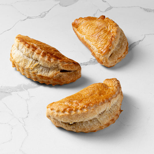 Empanada de Queso con Rajas